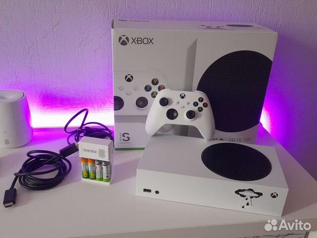 Ван с 1 терабайт 2 джойстика. Xbox в новосибирске. Xbox 360 2023. Мини приставка игровая для детей xbox. Xbox one 500 гб.
