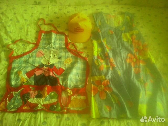 Фартуки, полотенца, скатерти, одеяло/матрац