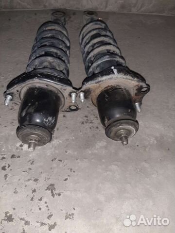 Продам задние стойки на Тойота Королла ранкс