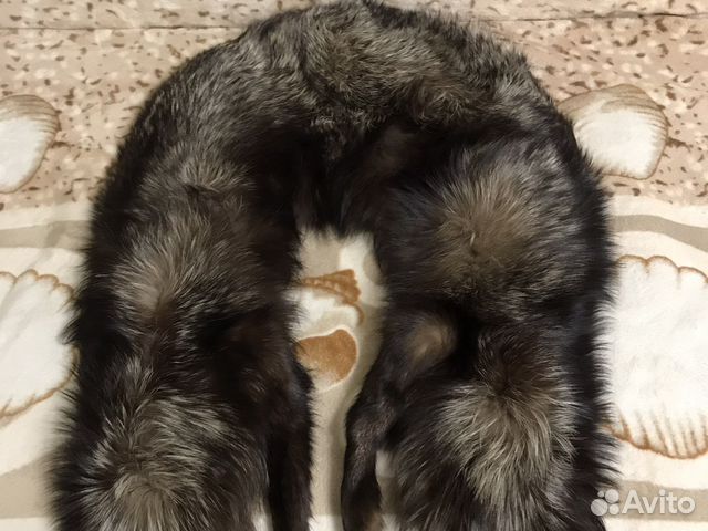 Сьемный меховой воротник. Из чернобурки