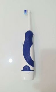 Электрическая зубная щетка Braun Oral-B DB4.010 Pr