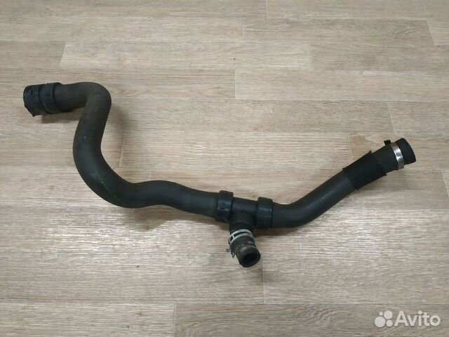 Патрубок радиатора охлаждения нижний Ford Mondeo 4