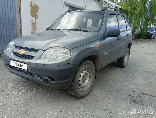 Нивы бу челябинск шевроле. Chevrolet Niva 2123 1.7 МТ Luxe. Шевроле Нива 2009 Рестайлинг Дзержинск. Шевроле Нива 2012г характеристики.