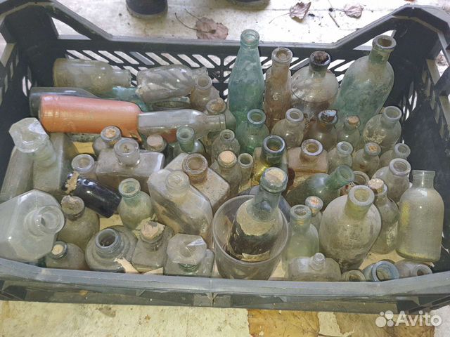 Старинные бутылки и пузырьки