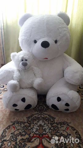 Подарок к празднику Плюшевый медведь новый