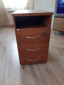 Тумба приставная, подставка под орг.технику