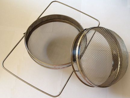 Фильтр для меда d 200 двухсекционный оцинкованный