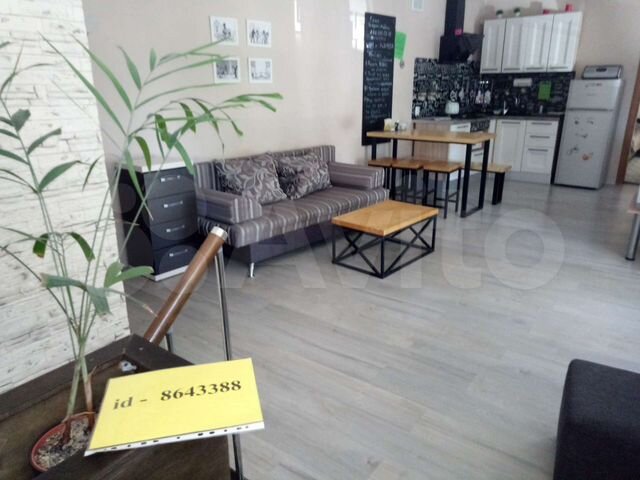 2-к. квартира, 70 м², 2/2 эт.