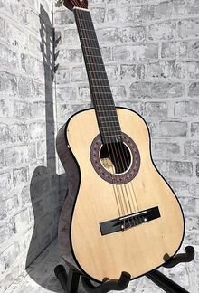 Гитара шестиструнная песочного цвета