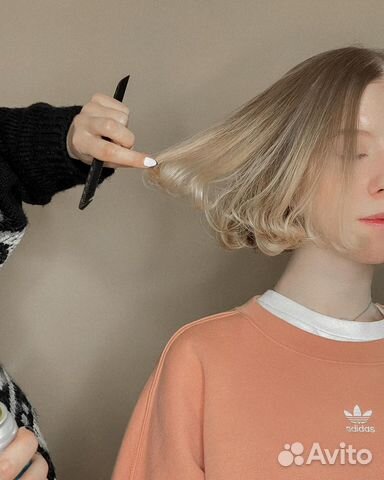 Модель Женские стрижки бесплатно