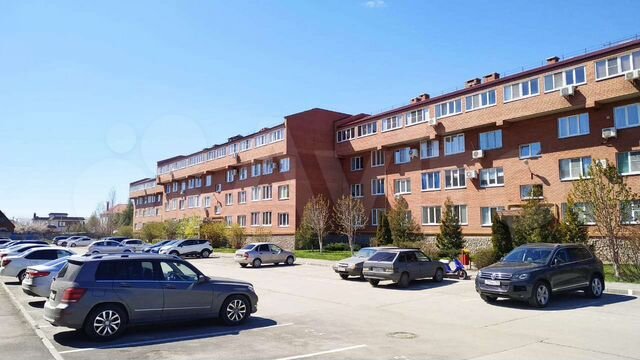 2-к. квартира, 60 м², 2/4 эт.