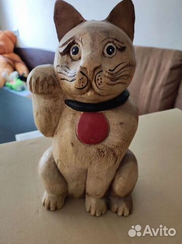 Японский деревянный котик Манэки-Нэко статуэтка