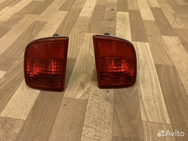Фонари в задний бампер левый правый Toyota Land Cr