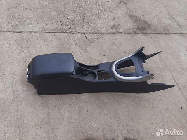 фиксатор подлокотника пежо 308