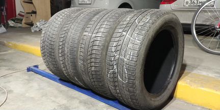 Michelin X-Ice 215/55 R16 97H