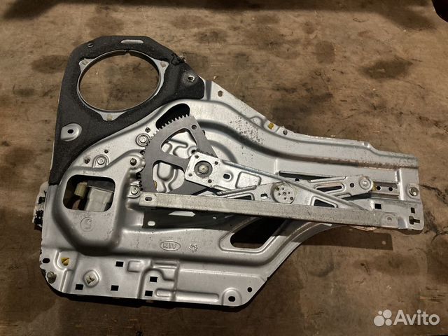 Стеклоподъемник задний правый Kia Sportage 2