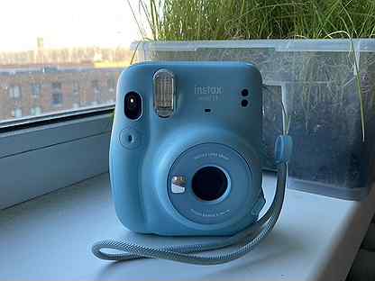 Пленочный фотоаппарат instax mini 11 с картриджем