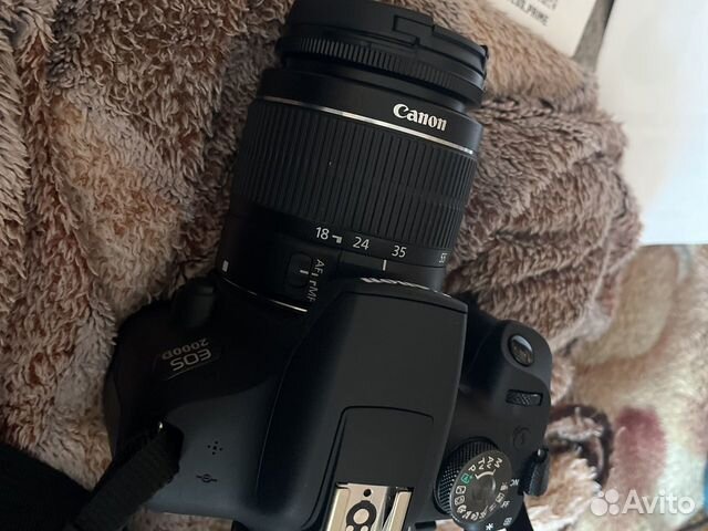 Зеркальная камера canon