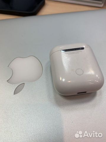 Ориг. кейс Apple Airpods
