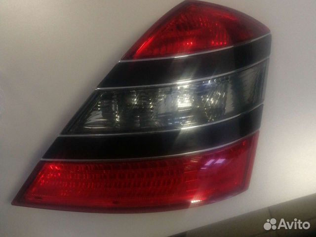 Фонарь задний правый