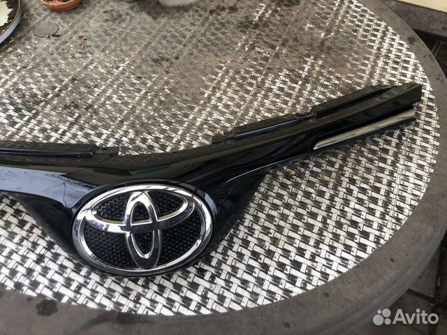 Решетка радиатора toyota rav 4