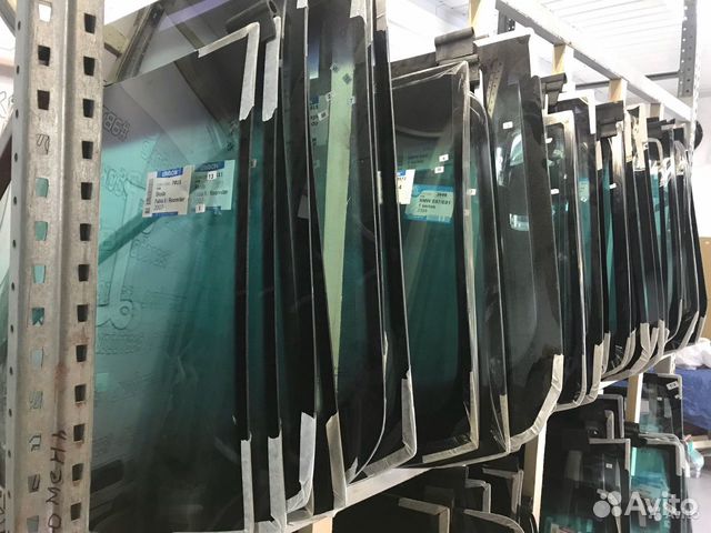 Лобовое стекло Mitsubishi Colt 5D