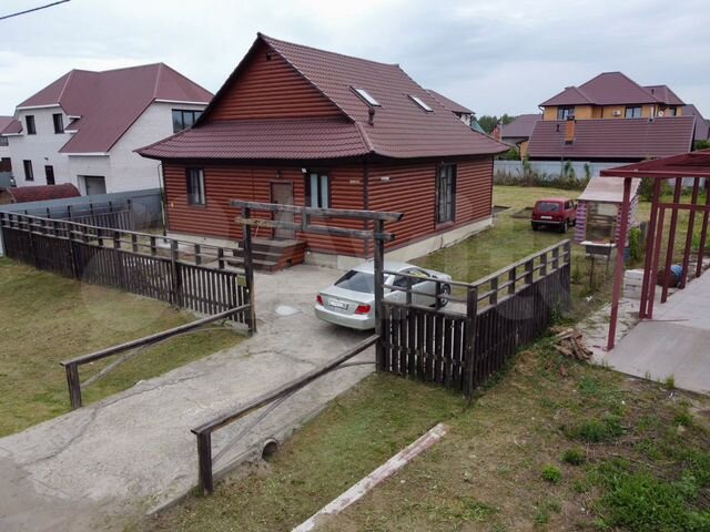 Дом 168 м² на участке 8,5 сот.