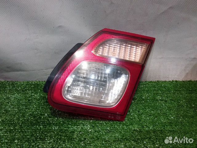 Фонарь задний правый Nissan Almera N16