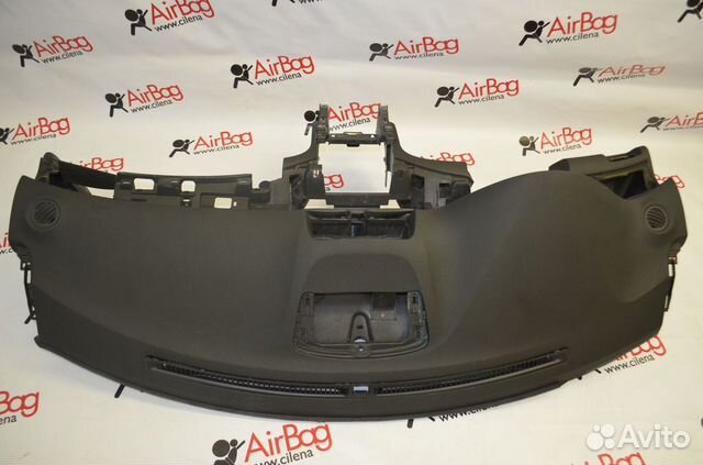 Торпедо панель приборов Honda Legend