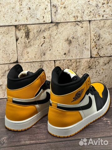 Nike Air Jordan 1 Retro High OG Yellow Toe Taxi