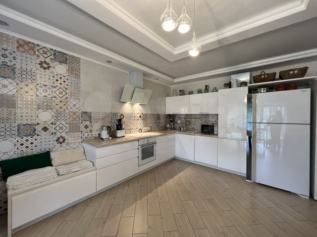 Таунхаус 300 м² на участке 3 сот.