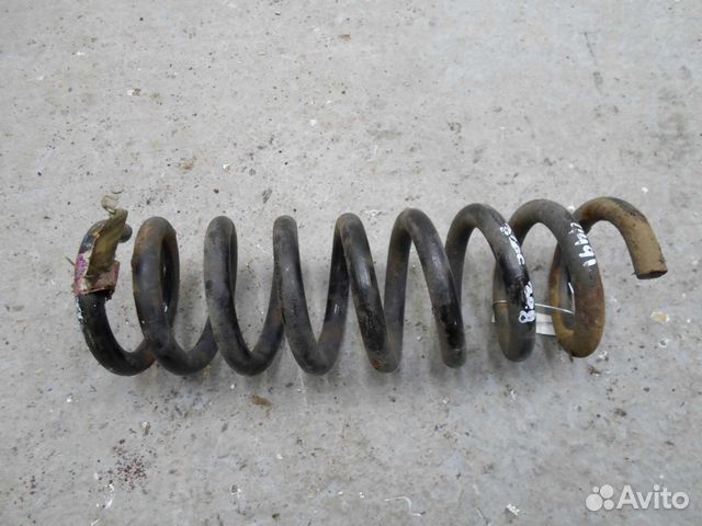 Пружина задняя Chrysler 300C 1