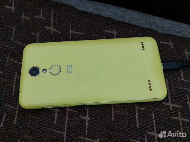 Телефон Zte blade x5