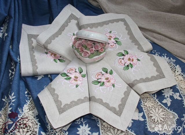 Салфетки льняные с кружевом 