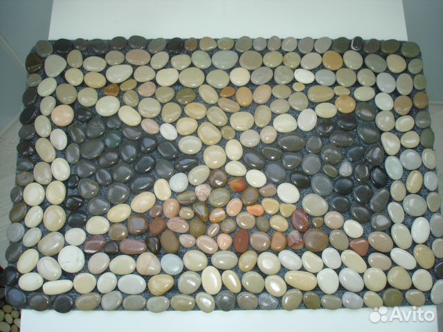 Коврик из морских камешков