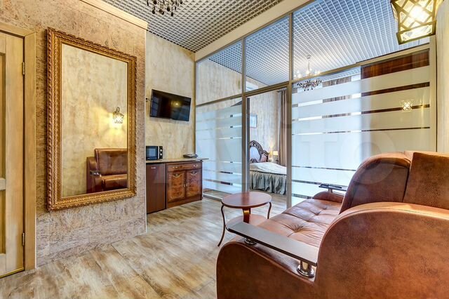 1-к. квартира, 43 м², 2/5 эт.
