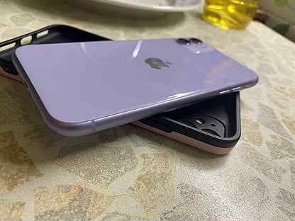 iPhone 11 фиолетовый без сколов и трещин