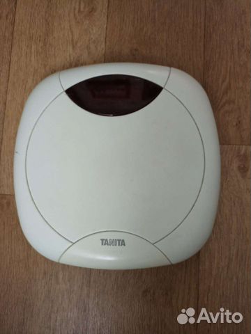 Электронные напольные весы tanita