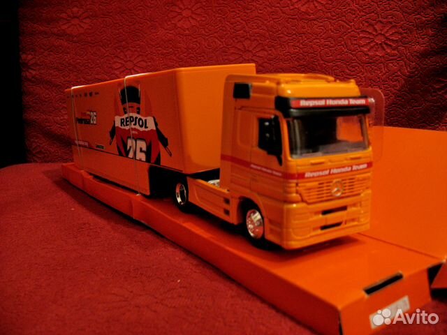 Коллекционная модель машины Mersedes Benz N27