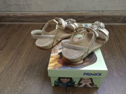 Босоножки для девочки Clarks. Размер EU29