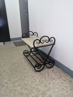 Банкетка для прихожей