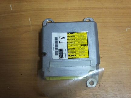 Блок управления подушек безопасности Лексус NX 200