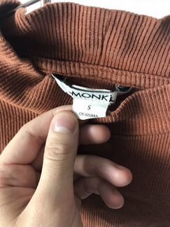 Водолазка Monki
