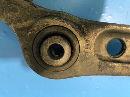 Рычаг поперечный передний правый Bmw 7-Я Серия F02