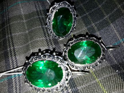 Комплект изумруд серебро,чернь,новый:модель СССР