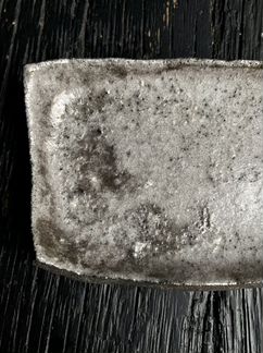 Керамическая тарелка ручной лепки