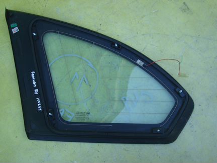 Форточка в правое крыло 96476264 Шевроле Каптива
