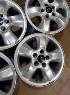Диски бу оригинал R16 LU на Hyundai Santa Fe