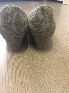 Туфли на танкетке