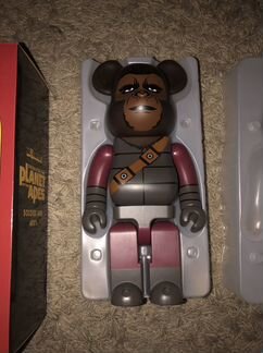 Bearbrick medicom toy